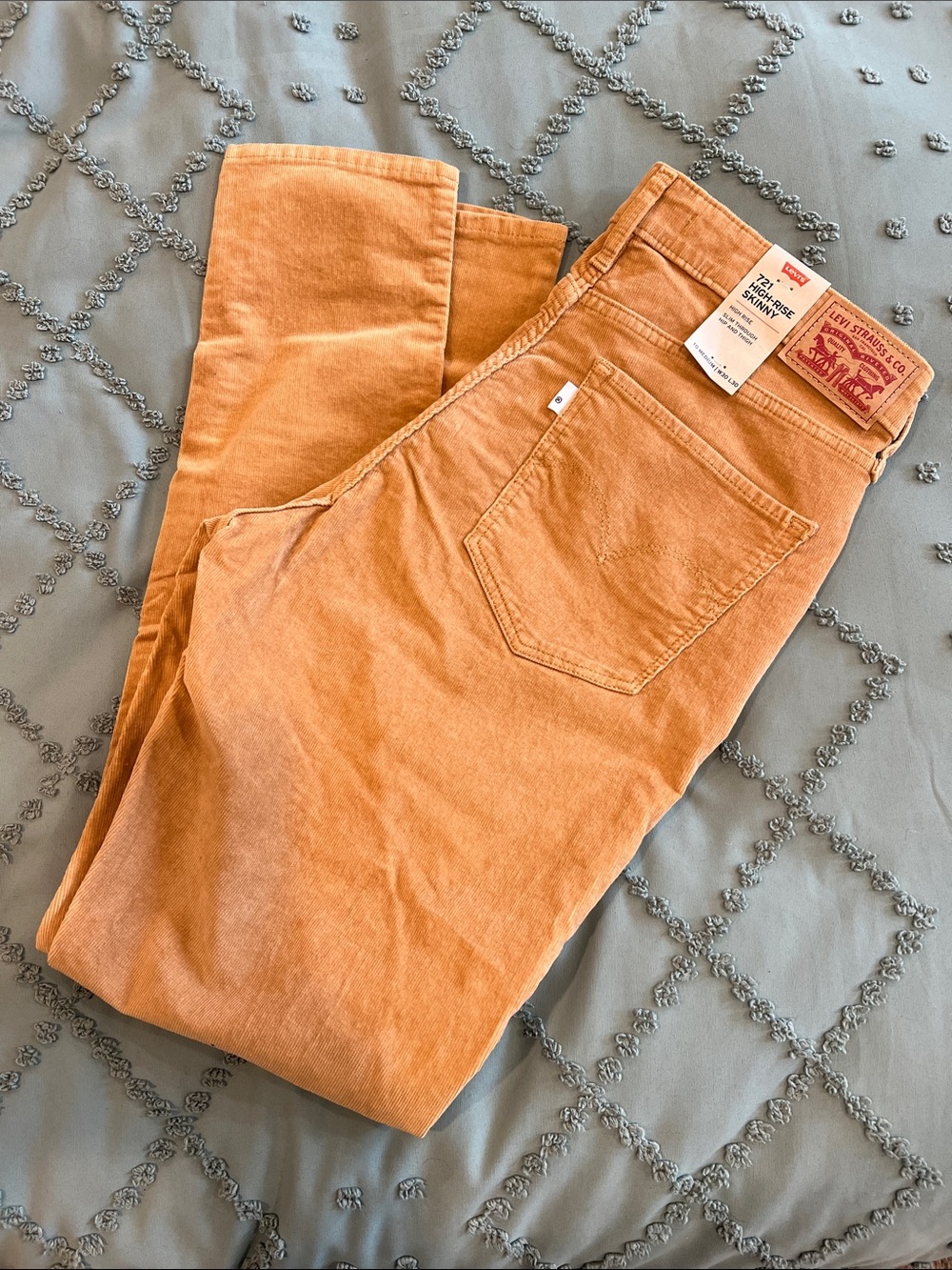 Levi's Skinny Jeans in caramel color